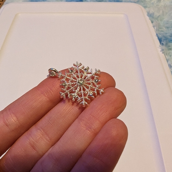 3pcs/set Fashion Christmas Silver Snowflake Necklace Stud Earrings - Picture 8 of 15